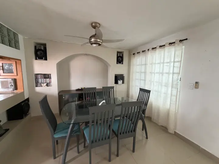 Casa en venta  de 5 habitaciones con alberca en zona céntrica de Cancún — foto 5