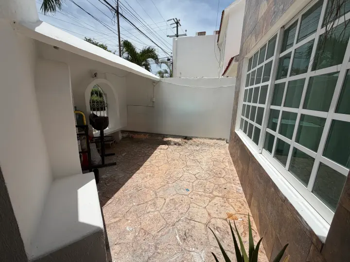 Casa en venta  de 5 habitaciones con alberca en zona céntrica de Cancún — foto 4