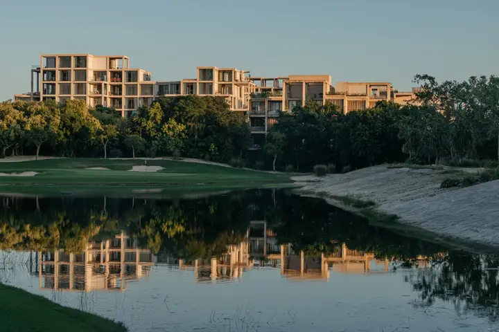 departamento en venta en playa del Carmen en the Village corasol con vista al campo de golf — foto 19