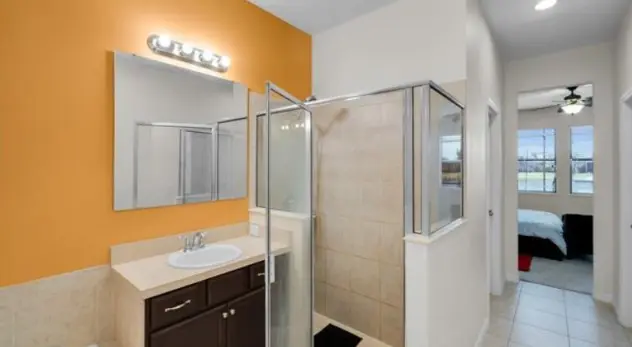 Casa en venta en Kissimmee Florida en The Oaks Golf club vista al lago — foto 23