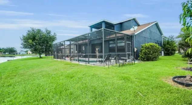 Casa en venta en Kissimmee Florida en The Oaks Golf club vista al lago — foto 10