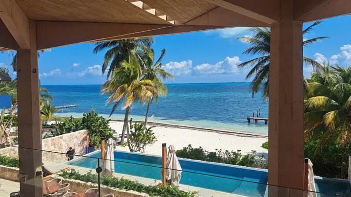 Departamento en Preventa en Costa Mujeres en Mistral Modelo Coral Frente al Mar — foto 5